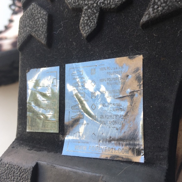 NWOT Forever 21 Animal Print Brown Ankle Boots - Picture 4 of 7